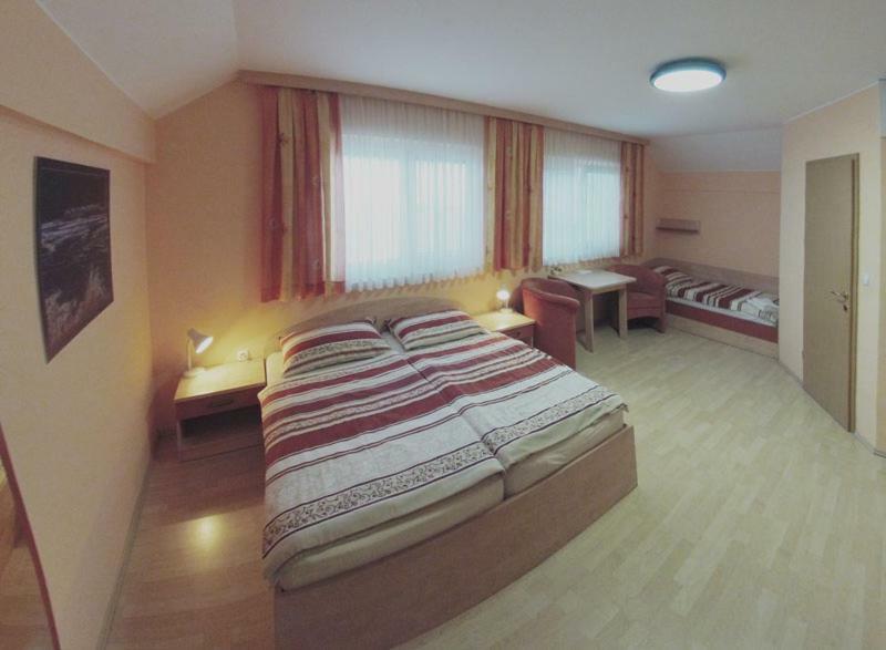 Rooms En Krajcar Cerknica Luaran gambar
